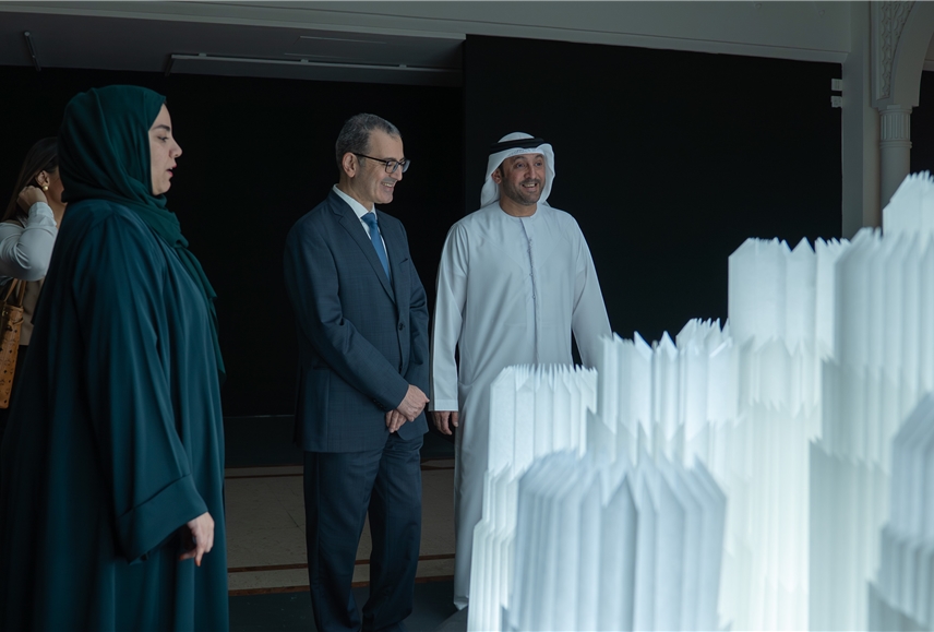 القنصل العام لجمهورية مصر العربية يزور مهرجان الفنون الإسلامية في الشارقة