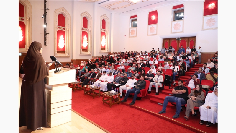 قصائد على إيقاعات التأمل والحياة في بيت الشعر